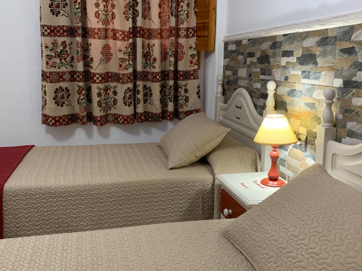 Hotel Hostal Atalaya En Capileira Cb Zewnętrze zdjęcie